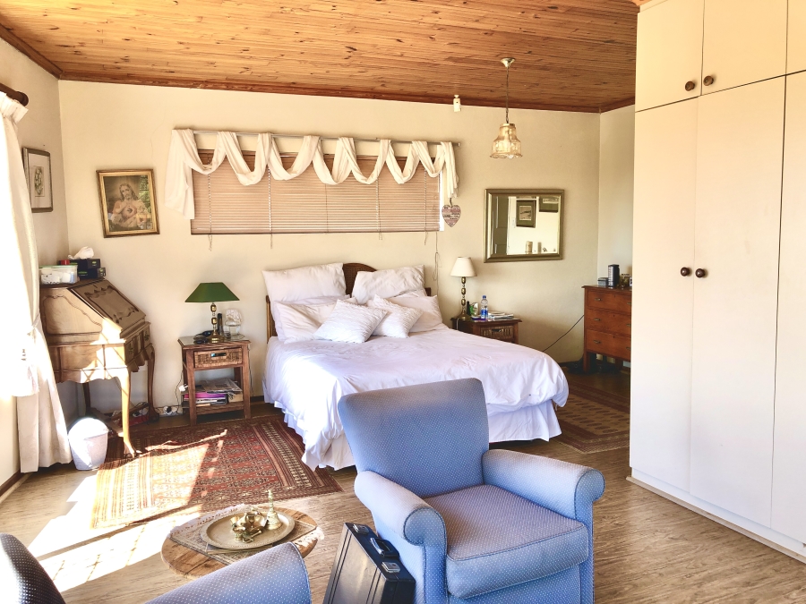 5 Bedroom Property for Sale in Kenton On Sea Eastern Cape